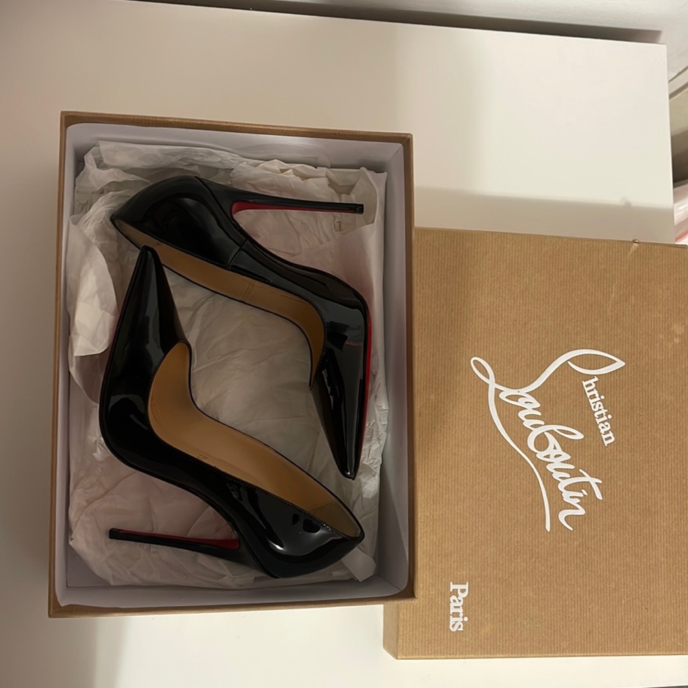red bottoms heels